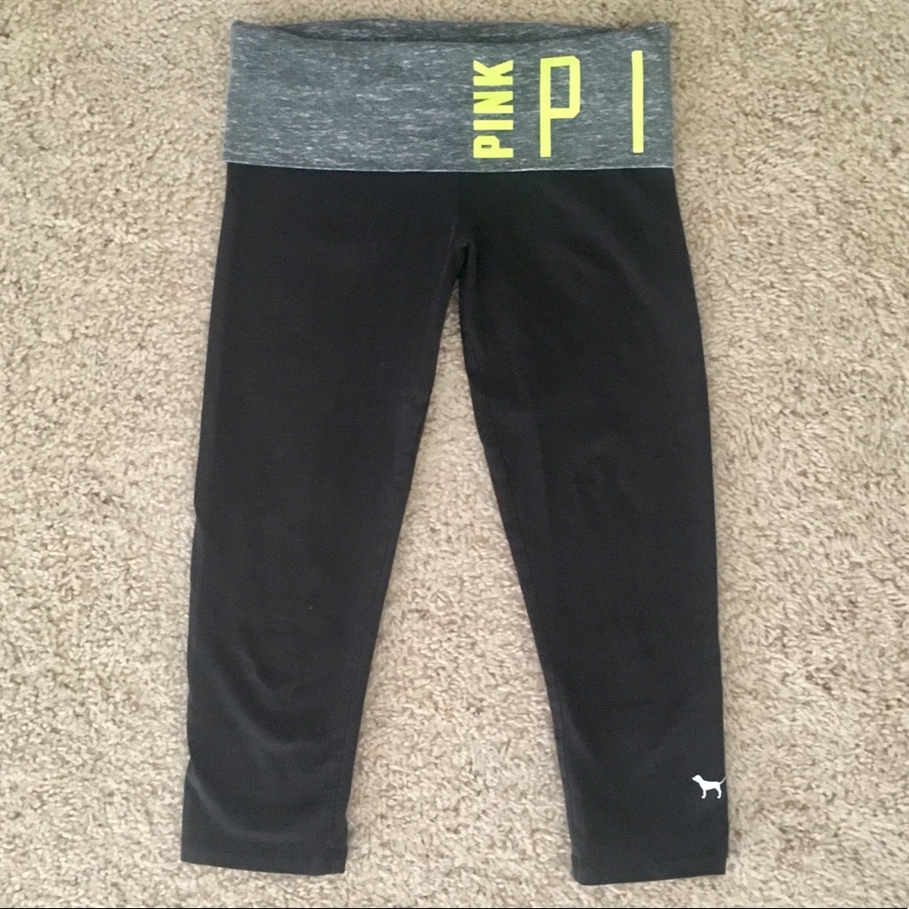 Victoria’s Secret PINK black cropped leggings